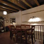 Apartamentos La Casa Del Grial